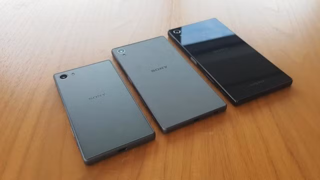 Trong triển lãm điện tử tiêu dùng tại Berlin, Đức năm nay, Sony sẽ giới thiệu loạt điện thoại thông minh mới. Với tên gọi Xperia Z5, Xperia Z5 Compact và Xperia Z5 Premium, bộ ba này được kỳ vọng là “làn gió mới” cho Sony.