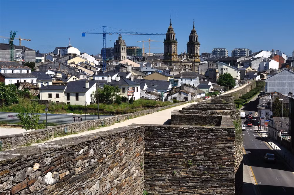 Hiện tại, có 49 công sự vẫn còn nguyên vẹn, 39 công sự khác chỉ còn lại một phần.