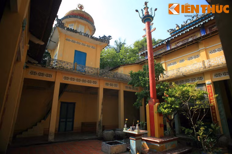 Theo thống kê, số người bị thảm sát ở toàn bộ thị trấn Ba Chúc là 3.157 người dân thường. Gần 200 người bị giết ở chùa Phi Lai.