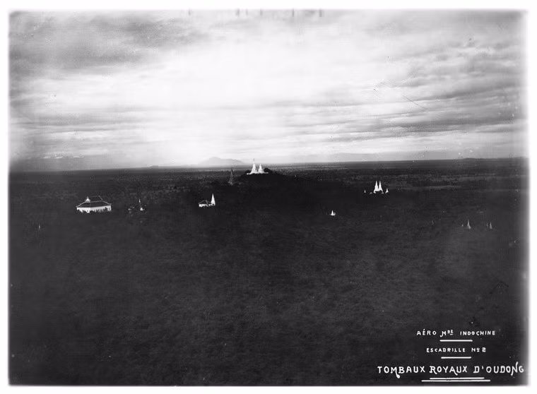 Cố đô Udong của Campuchia thập niên 1930.