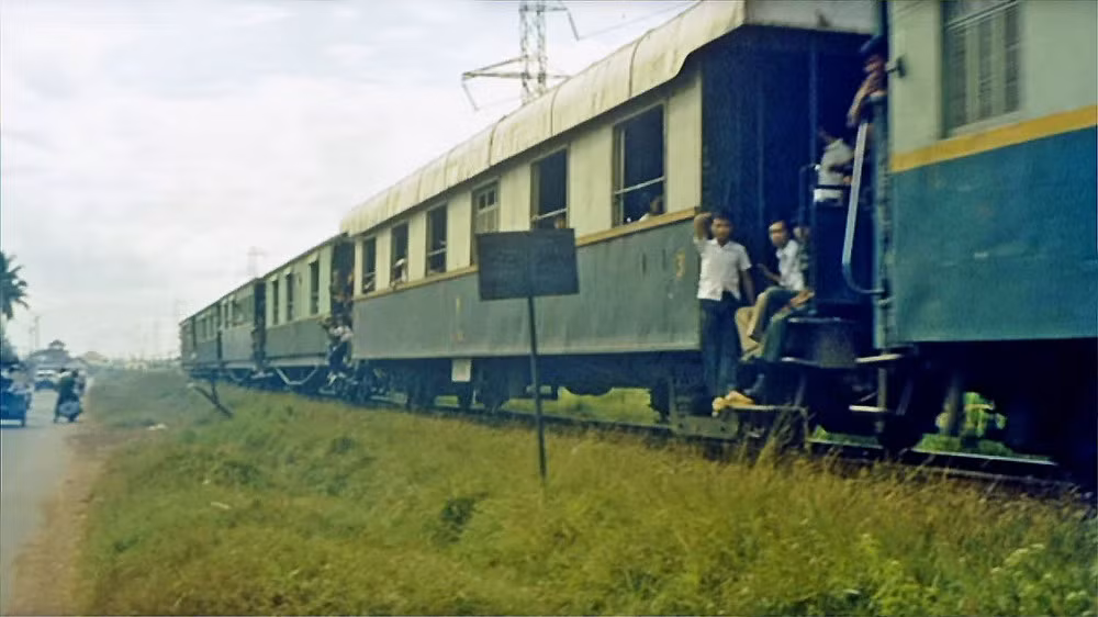 Đường tàu hỏa giữa Sài Gòn và Thủ Đức.