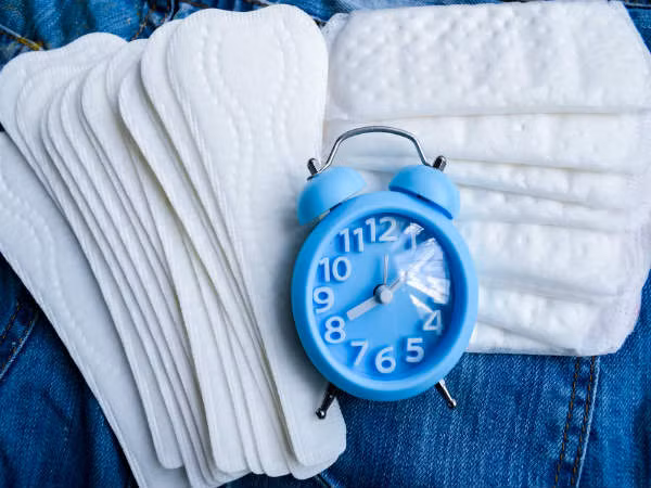 Mùi amoniac: Tình trạng này thường xuất hiện khi bạn bị nhiễm trùng đường tiểu, viêm âm đạo do vi khuẩn.