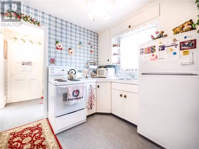 Ông McMannis cũng cho biết, cha mẹ ông rất yêu thích các chú hề mà họ mua, họ có thể nhớ đặc điểm và vị trí của từng con trong nhà.