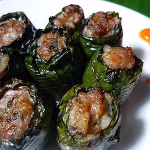 Chả trăn với lá lốt hoặc lá xương xông rán chín ăn khi bị đau nhức xương khớp…1 tuần chỉ nên ăn từ 2 – 3 lần. Ảnh: Caotranmienbac.