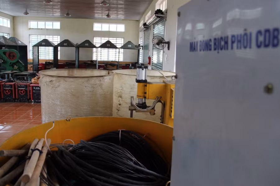 Nhiều máy móc chưa hề được sử dụng