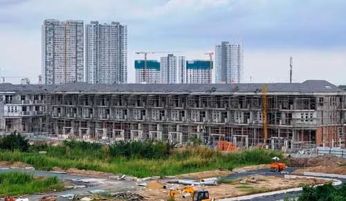 110 biet thu Green Star Sky Garden cua Hung Loc Phat xay dung trai phap luat