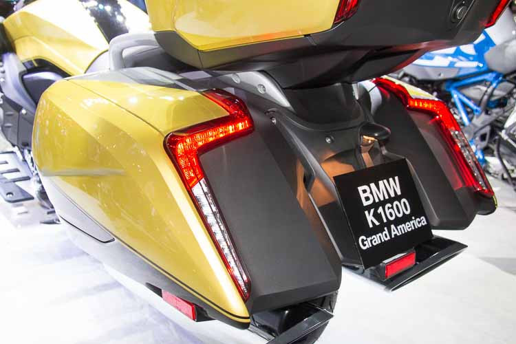 Dự kiến xe sẽ chính thức được bán ra thị trường vào nửa cuối năm nay và cạnh tranh trực tiếp với đối thủ Honda GoldWing Tour 2018 DCT. 