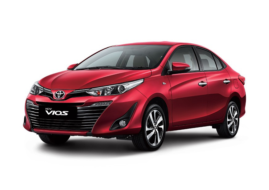 Toyota Vios 2018 là phiên bản thu nhỏ của Toyota Camry 2018, với những đường nét tương tự như thiết kế của Toyota Camry 2018. So với phiên bản tiền nhiệm thì phần đầu xe Toyota Vios mới thiết kế lại trau chuốt hơn, có đường nét hơn và đặc biệt là cá tính hơn, trẻ trung hơn.