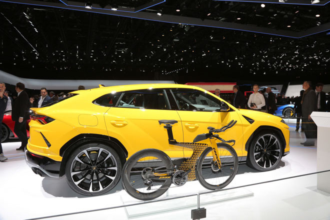 Theo tiết lộ của hãng, Lamborghini Cervélo P5X sẽ chỉ được sản xuất với số lượng giới hạn 25 chiếc. Chiếc xe là thành quả hợp tác của Lamborghini và hãng chuyên sản xuất xe đạp đua tốc độ cao Cervelo Cycles.