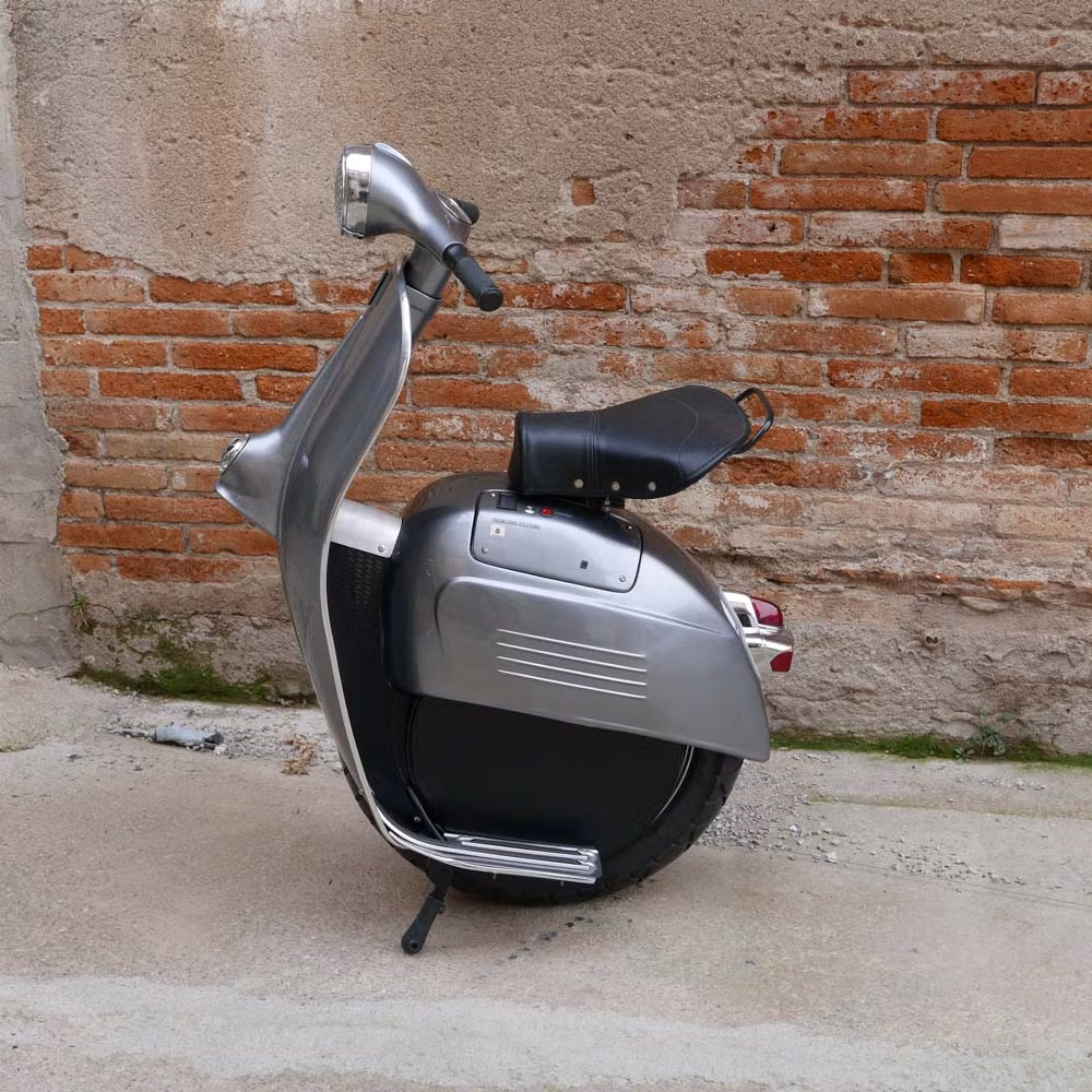 Thời điểm mở bán và giá xe điện 1 bánh chưa được nhà sản xuất công bố.