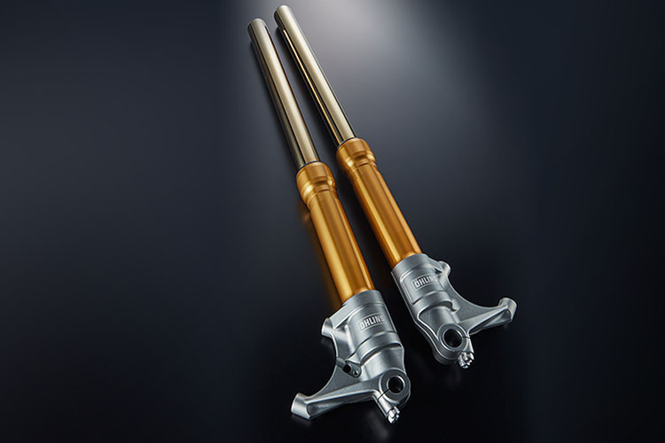 Động cơ này được đặt trong bộ khung thép ống truyền thống.