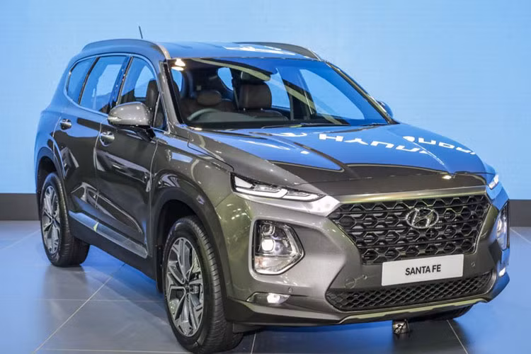 Hyundai Santa Fe 2019 chot gia tu 1 ty dong tai Malaysia