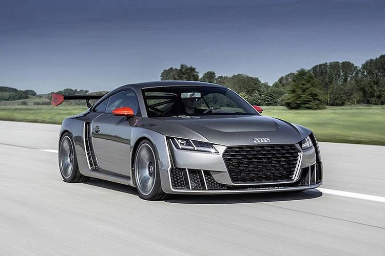 Audi TT Clubsport Turbo Concept - Là một chiếc TT mang hiệu năng của xe đua và được giới thiệu lần đầu tại sự kiện Wörthersee 2015. Audi TT Clubsport Turbo Concept được tích hợp hệ thống tăng áp điện. Kết hợp với động cơ 2,5 lít, hệ thống này này sản sinh công suất lên tới 600 mã lực. Đi kèm với hệ dẫn động 4 bánh và hộp số sàn 6 cấp, chiếc xe này chỉ cần 3,6 giây để tăng tốc từ 0-100km/h. Với trọng lượng rất nhẹ của TT Clubsport Turbo Concept, chỉ khoảng 1400kg.