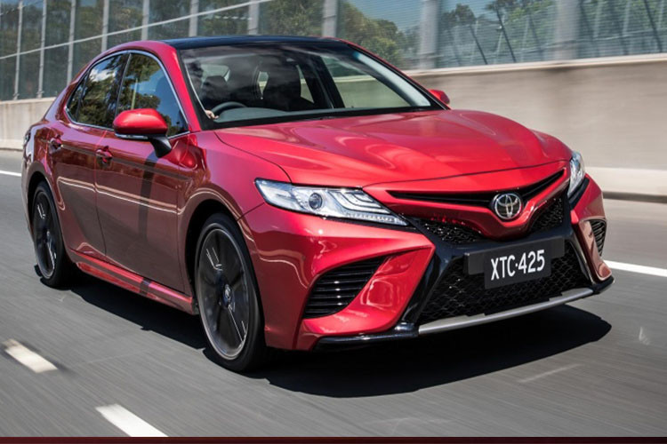 Ngoài thị trường Thái Lan, Toyota Camry 2019 được dự đoán có thể sẽ được ra mắt giới thiệu tại: Malaysia, Singapore, Phillipines và cả Việt Nam. Mức giá xe chưa được tiết lộ.