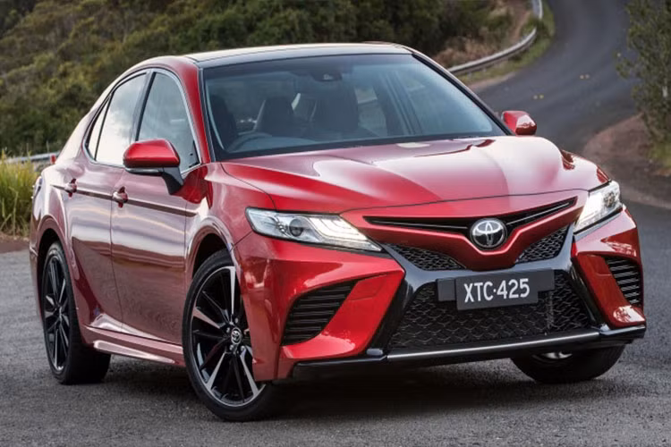 Mẫu xe sedan Toyota Camry 2019 thế hệ thứ 8 sắp được ra mắt ở Thái Lan và cũng là đầu tiên ra mắt trong khu vực Đông Nam Á. Ở thế hệ mới này, Camry mang tên mã XV-70. Mẫu xe này cũng đang được bán ra ở thị trường Úc, Bắc Mỹ.