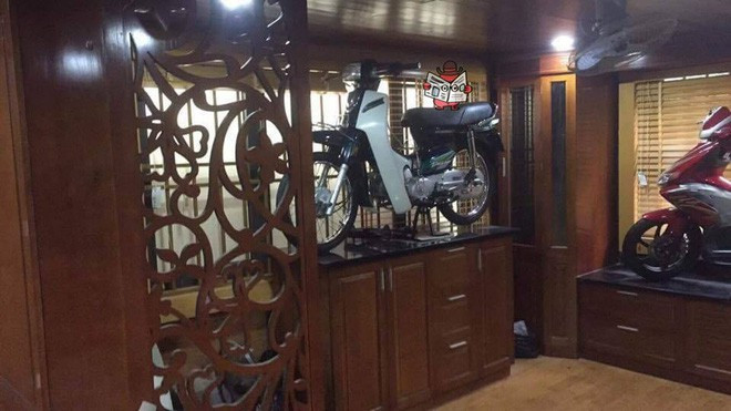 Không chỉ riêng Honda Dream II, một vài mẫu xe Honda khác được trưng bày tại đây đó là Wave, Super Cub và cả xe ga Air Black đời cũ.