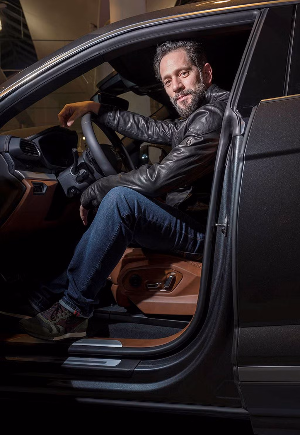 Chính vì thế những phụ kiện, đồ thời trang phong cách Lamborghini rất được ưa chuộng trên thị trường.