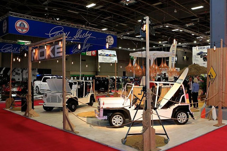 Gian hàng của Moke tại triễn lãm Paris Motor Show 2018 khá nhộn nhịp.