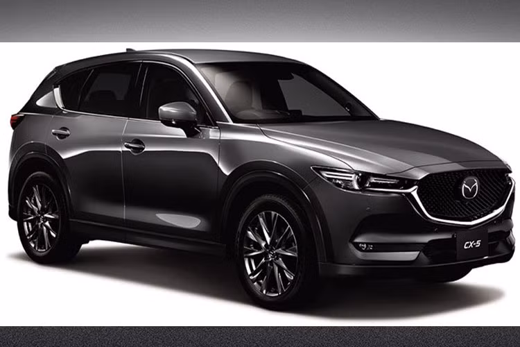 Mẫu xe crossover cỡ trung Mazda CX-5 2019 mới vừa ra mắt thêm phiên bản động cơ tăng áp 2.5L tại thị trường Nhật Bản, đồng thời bổ sung một số tính năng và nâng cấp hệ thống G-Vectoring. Mẫu xe này được dự đoán sẽ về Việt Nam trong năm sau.