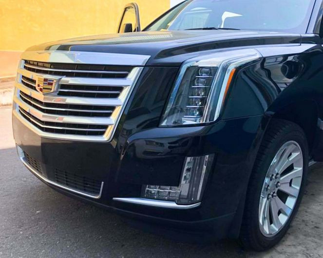 Một số điểm thay đổi nhỏ trên ngoại thất xe bao gồm bộ mâm thiết kế theo phong cách mới 6 chấu kép hình chữ Y.