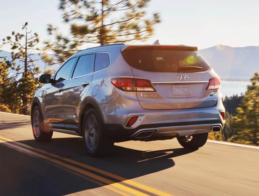 Bản cao cấp nhất Limited Ultimate có giá từ 40.530 (FWD) tới 42.280 USD (AWD). Tùy chọn đầy đủ gồm gói Premium Package cho bản SE (3.650 USD) và Tech Package cho bản Limited Ultimate (2.100 USD).