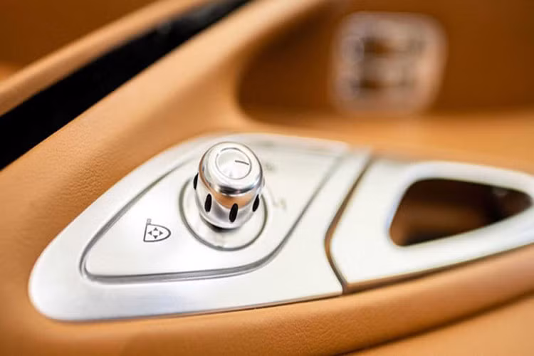 Chính vì thế mức giá này dù cao nhưng vẫn được cho là hợp lý. Và... đây có thể là ý tưởng không tồi với tín đồ siêu xe.