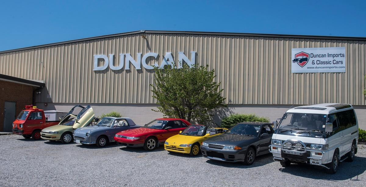 Gary Duncan là người sáng lập của Duncan Imports ở Christiansburg, Virginia, Mỹ với một tình yêu đặc biệt dành cho các mẫu xe du lịch và bán tải mini sản xuất thị trường nội địa Nhật Bản.