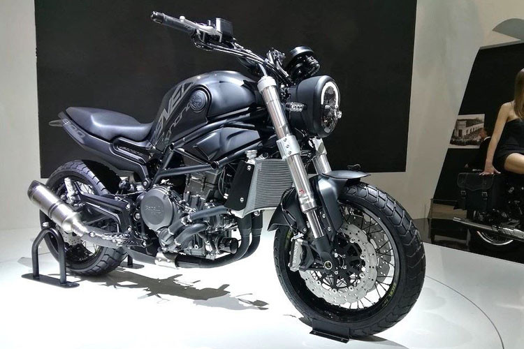 Phiên bản ý tưởng của mẫu xe môtô Benelli Leoncino 800 đã được hãng xe Ý công bố tại triển lãm EICMA 2018. Tuy nhiên, thông tin của nhà sản xuất cũng cho biết, đây chỉ là bản ý tưởng và khi được đưa vào sản xuất, chiếc xe sẽ có một số vật liệu và thiết kế thay đổi.
