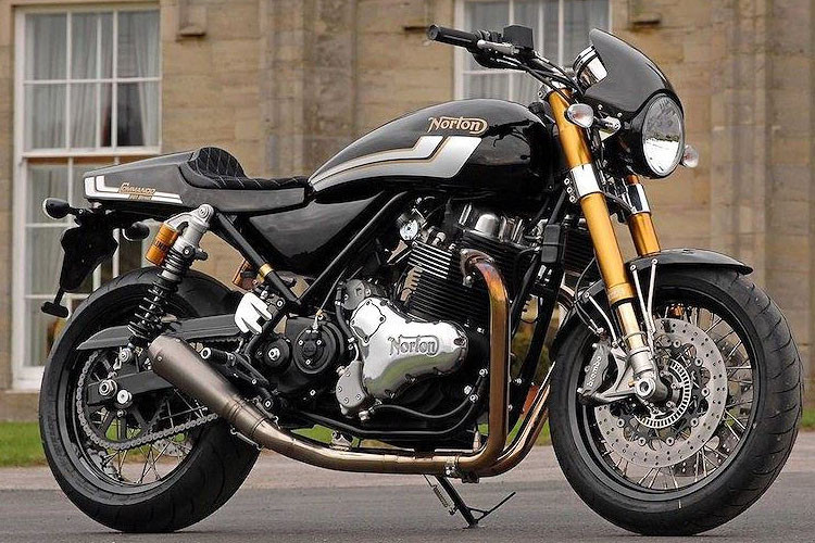 Môtô hoài cổ Norton Commando 961 Street vừa ra mắt gây thu hút khi sở hữu thiết kế kiểu dang mang nét hoài cổ từ thập niên 70 nhưng lại được trang bị nhiều "đồ chơi" hiện đại.