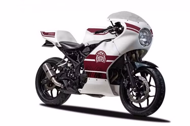 Ngoài ra, hãng độ còn bán kèm bộ vỏ là các bộ tem Retro được thiết kế rất bắt mắt với mức giá từ 258 USD đến 298 USD tùy họa tiết, tương đương với khoảng hơn 6 triệu đồng cho một bộ tem.