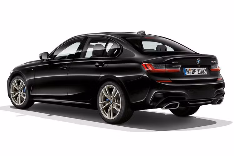 Theo tiết lộ xe sẽ được bán ra thị trường vào mùa hè năm sau. Giá bán của xe vẫn chưa được công bố.