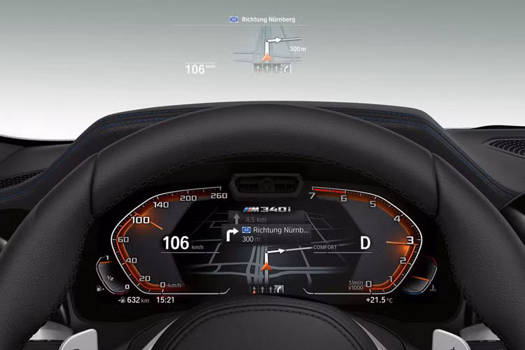 Toàn bộ sức mạnh được gửi đến các bánh xe thông qua hộp số tự động 8 cấp và hệ dẫn động cầu sau hoặc bốn bánh toàn thời gian xDrive (tùy chọn). M340i 2020 còn được trang bị hệ thống treo M Sport hoặc thiết lập chủ động với bộ giảm chấn liên kết với bộ nâng mới.