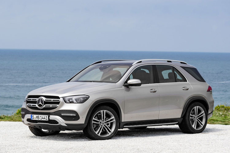 Tuy nhiên, ngoài hình ảnh thì hãng xe sang Mercedes-Benz lại không cung cấp thêm bất kì thông tin chi tiết nào về thông số kĩ thuật cũng như giá bán của siêu phẩm này.