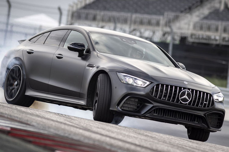 Bên cạnh 3 biến thể cũ là AMG GT 53, AMG GT 63 và AMG GT 63S, ở phiên bản 2019, Mercedes-Benz bổ sung thêm biến thể AMG GT 43 4MATIC+ cho dòng siêu sedan này.