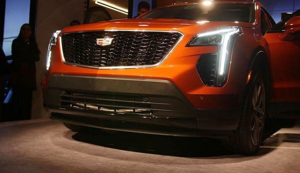 Khá ấn tượng khi phần đầu xe thiết kế đèn pha LED hình chữ ''Y'' làm điểm nhấn nổi bật kéo dài từ hai bên ca-pô xuống tới lưới tản nhiệt.