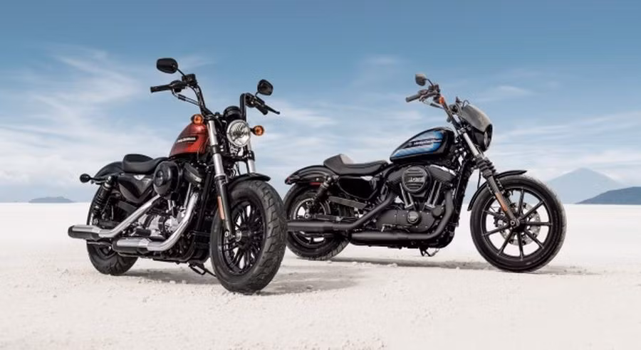 Hai mẫu xe môtô Harley-Davidson Forty-Eight Special và Iron 1200 2018 vừa chính thức được ra mắt tại Mỹ với giá từ 227 triệu đồng/chiếc thu hút sự quan tâm của người tiêu dùng.