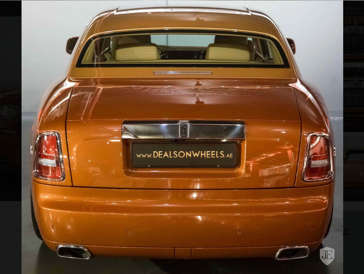 Đuôi xe rang web Deals on Wheels .