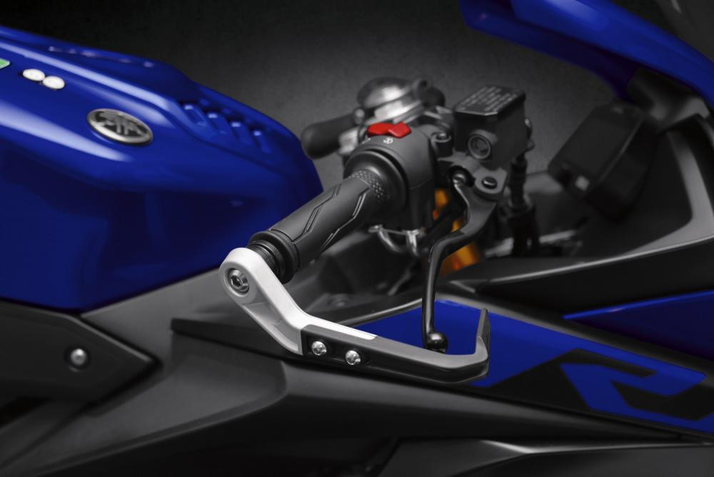Yamaha R125 2019 là phiên bản đầu tiên của dòng xe này được trang bị hệ thống van biến thiên VVA.