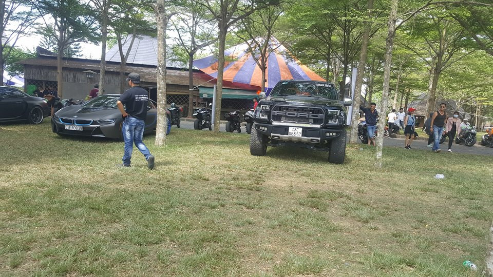 Ford F-150 độ lên bản Raptor khủng.