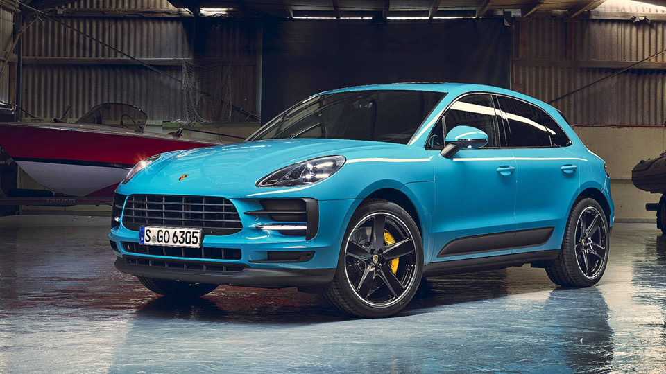 Porsche Macan phiên bản 2019 - mẫu SUV bán chạy nhất của Porsche nhận được những nâng cấp đáng giá về ngoại hình cũng như công nghệ bên trong để cạnh tranh với các đối thủ trong phân khúc. Khách hàng tại Trung Quốc sẽ là những người đầu tiên sở hữu Porsche Macan 2019 vì đây là thị trường lớn nhất của mẫu xe này.