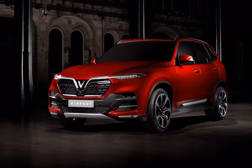 Đáng mong đợi và tự hào nhất năm nay cho tín đồ xế hộp Việt Nam đó là mẫu xe ôtô của Vinfast. Thương hiệu ôtô Việt Nam - Vinfast sẽ mang đến Paris Motor Show 2 mẫu SUV và sedan. Mẫu xe này cũng thu hút sự quan tâm của các tín đồ xế hộp nước ngoài khi liên tục được các trang báo Quốc tế nhắc đến trong những ngày qua.