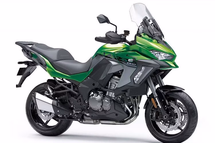 Theo đó, môtô sport adventure Kawasaki Versys 1000 2019 được đổi mới khá nhiều về ngoại hình. Xe được thiết kế dựa theo cảm hứng lấy từ các dòng Ninja 400 và ZX-6R 2019.