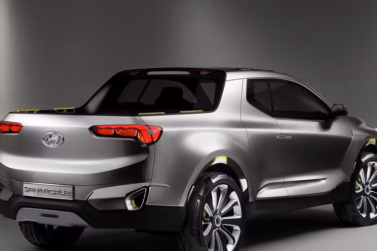 Động cơ của Hyundai Santa Cruz được dự đoán sẽ tạo ra công suất 185 mã lực và mô-men xoắn 241 Nm giống với Hyundai Sonata, trong khi đó động cơ tăng áp có công suất 201 mã lực và mô-men xoắn 264 Nm tương đương với Hyundai Elantra Sport.