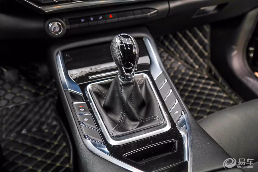 Xe được trang bị động cơ máy xăng 4 xi-lanh, tăng áp, dung tích 1,5 lít, sản sinh công suất tối đa 156 mã lực.