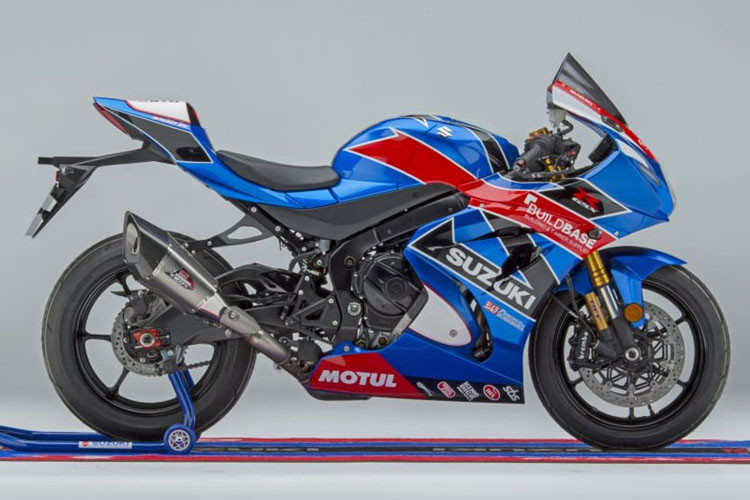 Siêu môtô Suzuki GSX R1000R 2019 giới hạn lấy ý tưởng từ các mẫu xe của tay đua Bradley Ray, Richard Cooper và Billy McConnell tham gia tại giải British Superbike và Superstock 1000, với tạo hình và màu sơn chính xác với bản đua.