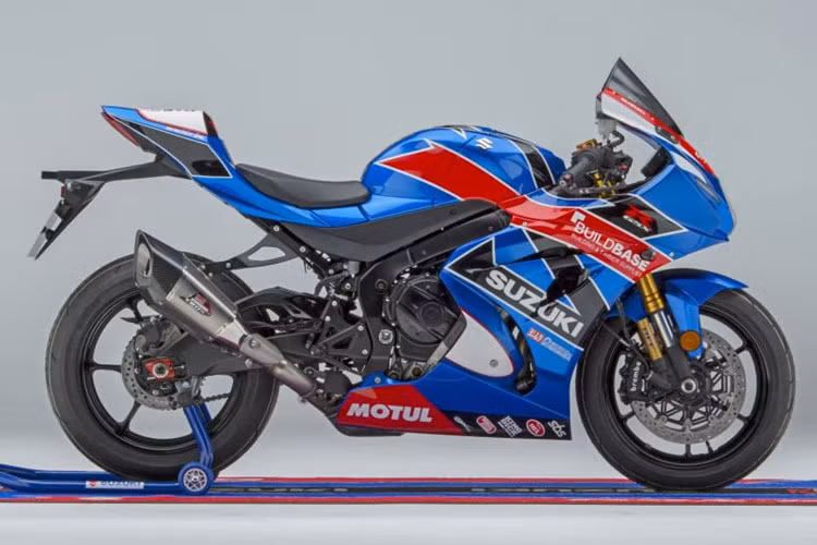 Siêu môtô Suzuki GSX R1000R 2019 giới hạn lấy ý tưởng từ các mẫu xe của tay đua Bradley Ray, Richard Cooper và Billy McConnell tham gia tại giải British Superbike và Superstock 1000, với tạo hình và màu sơn chính xác với bản đua.