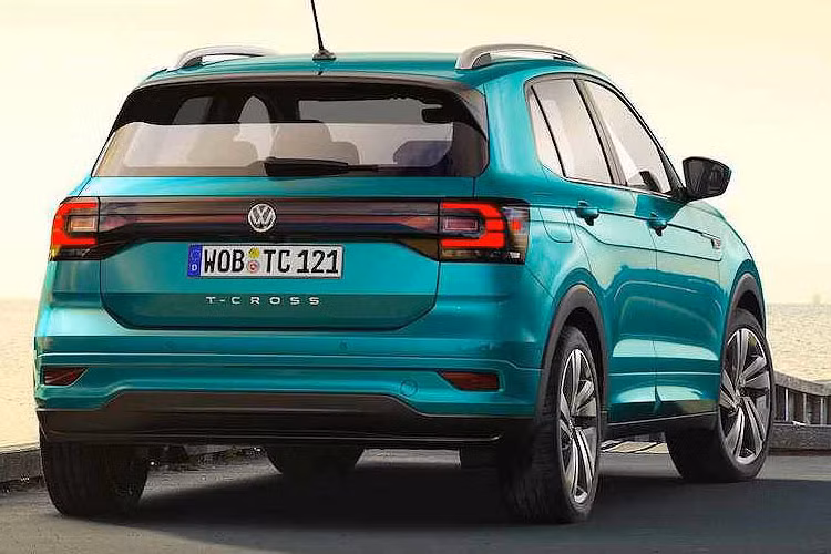 Tại thị trường Châu Âu, giá xe Volkswagen T-Cross khởi điểm từ 17,795 Euro (tương đương khoảng 474,8 triệu đồng).