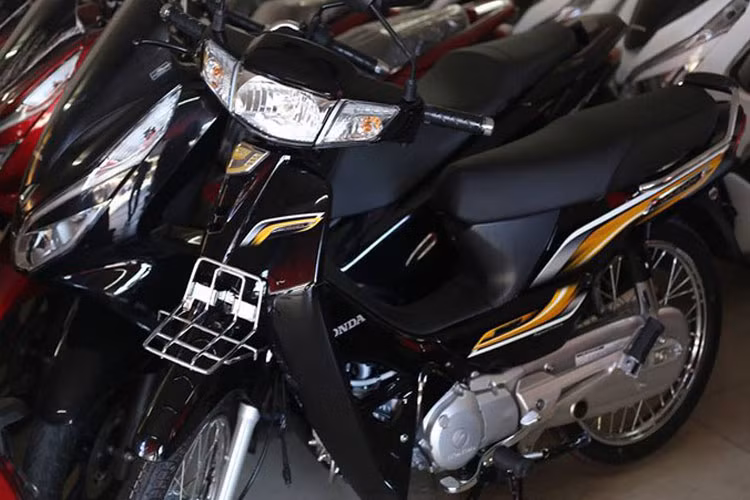 Tại thị trường Campuchia, giá xe Honda Dream 125 2019 sẽ được niêm yết từ 2.000 USD (khoảng 46,6 triệu đồng).