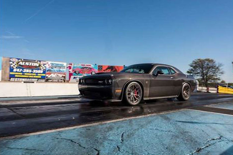 Ở dạng nguyên bản, mẫu xe cơ bắp Dodge Challenger Demon vốn đã có khả năng chạy hết đường đua drag 1/4 dặm (402m) chỉ trong 9,65 giây ở vận tốc 225km/h. Nên việc công suất xe tăng gấp 1,6 lần mạnh đến 1.400 mã lực khiến không ít người phải choáng.