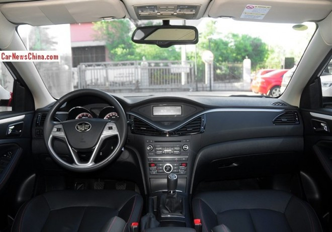 Nội thất của Besturn B70 đơn giản kết hợp giữa tính thực tiễn của Mỹ và độc đáo của Nhật Bản. Mẫu xe này rất được ưa chuộng tại thị trường nội địa và các quốc gia Trung Đông.